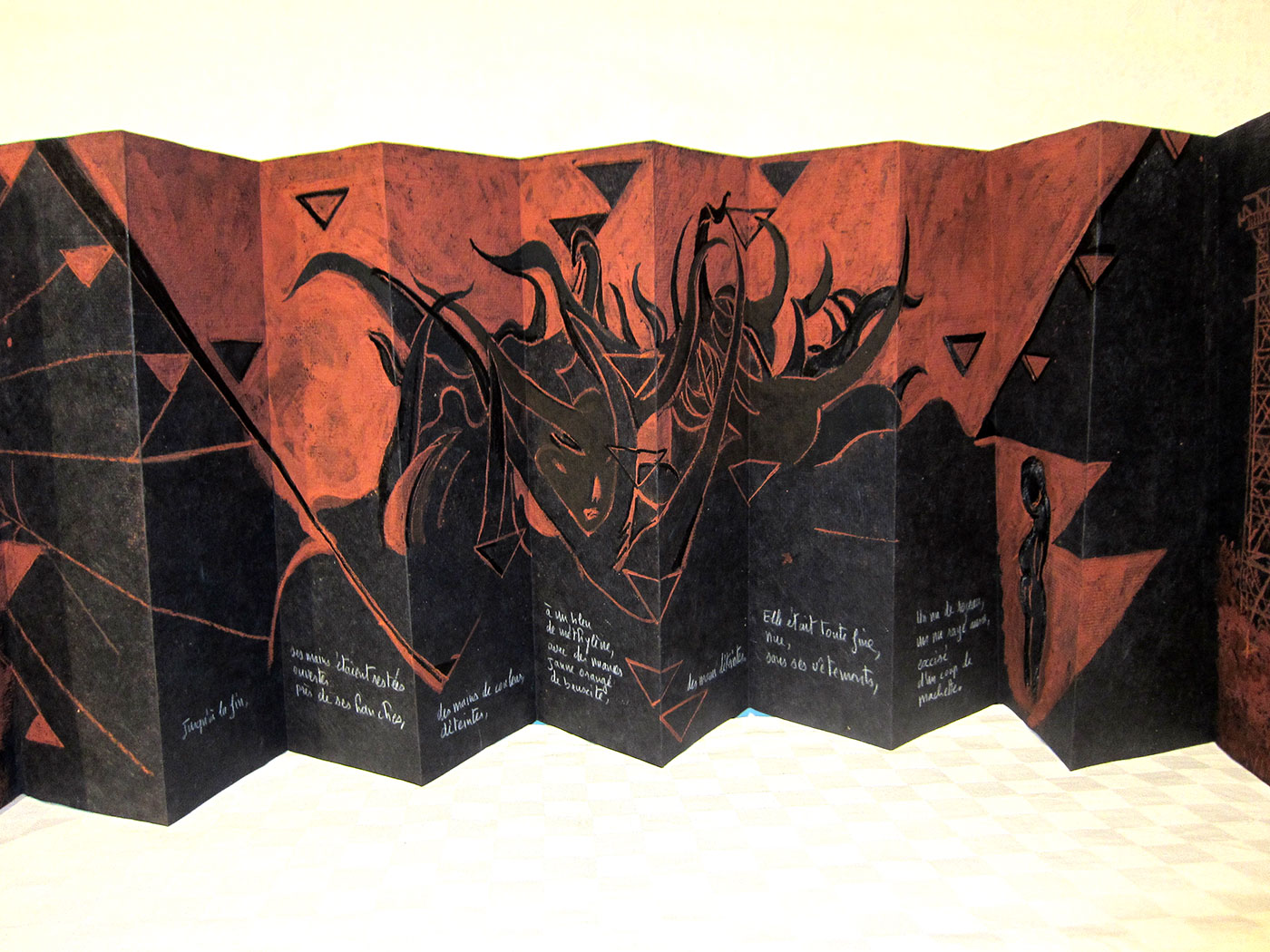 Livre d'artiste Rwanda noir par Véronique Calvez